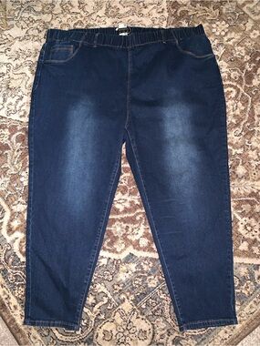 NWT! BloomChic Pull-On Stretchy Waist Skinny-Leg Denim Jeans size 28